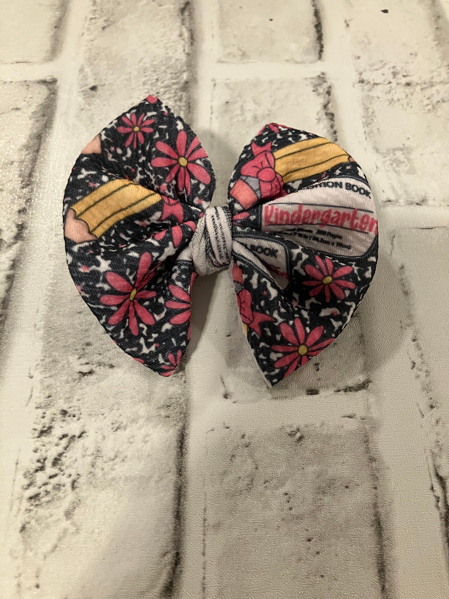 Kindergarten clip bows