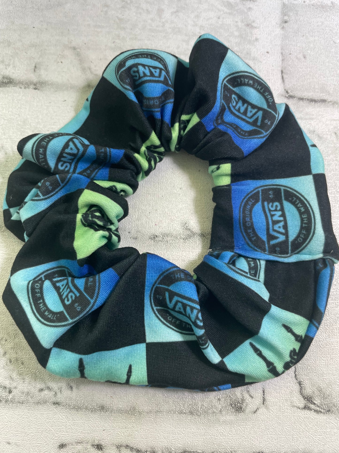 Checkered blue/green shoes scrunchies💜