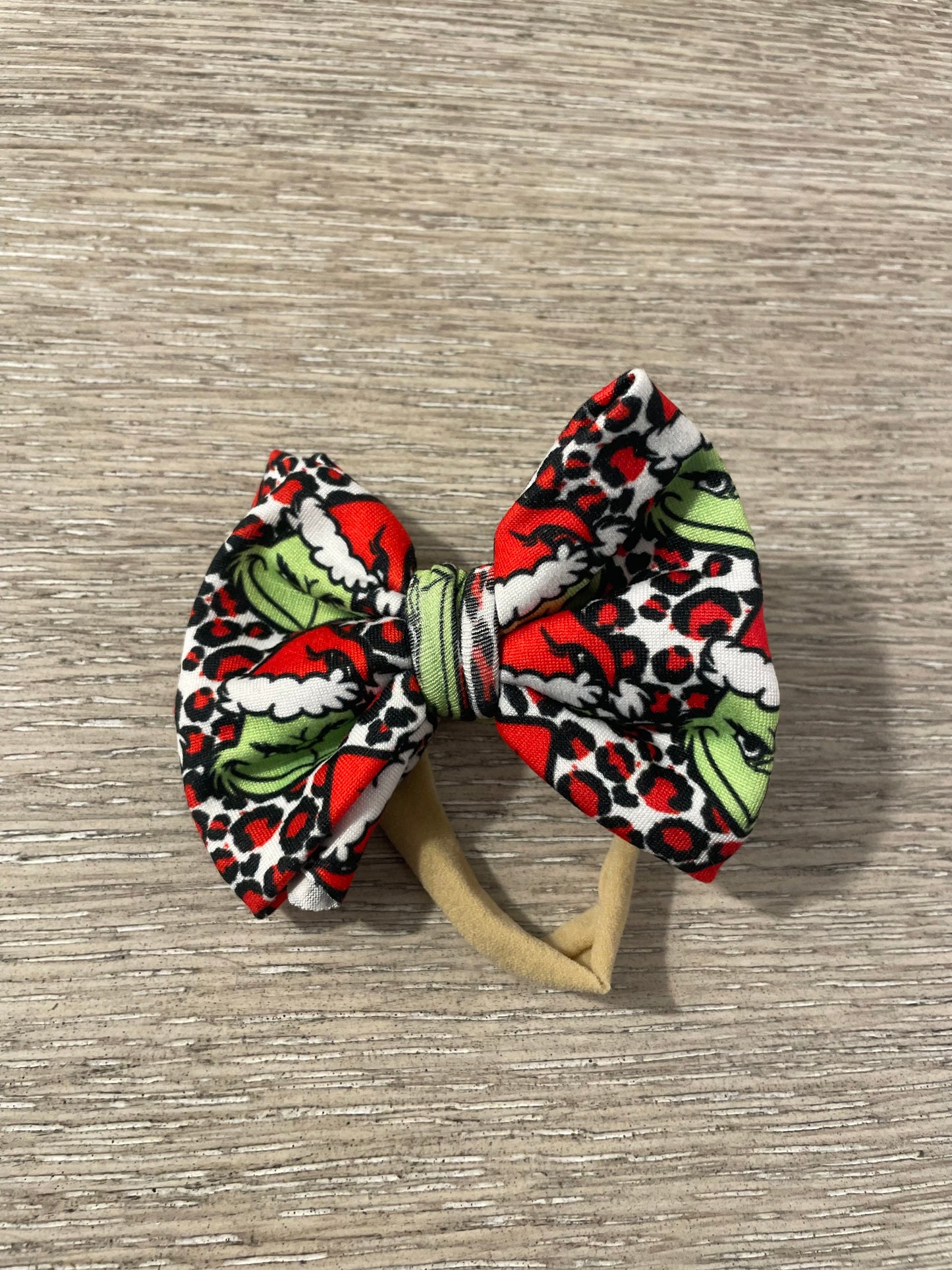 Mean guy leopard nylon bow