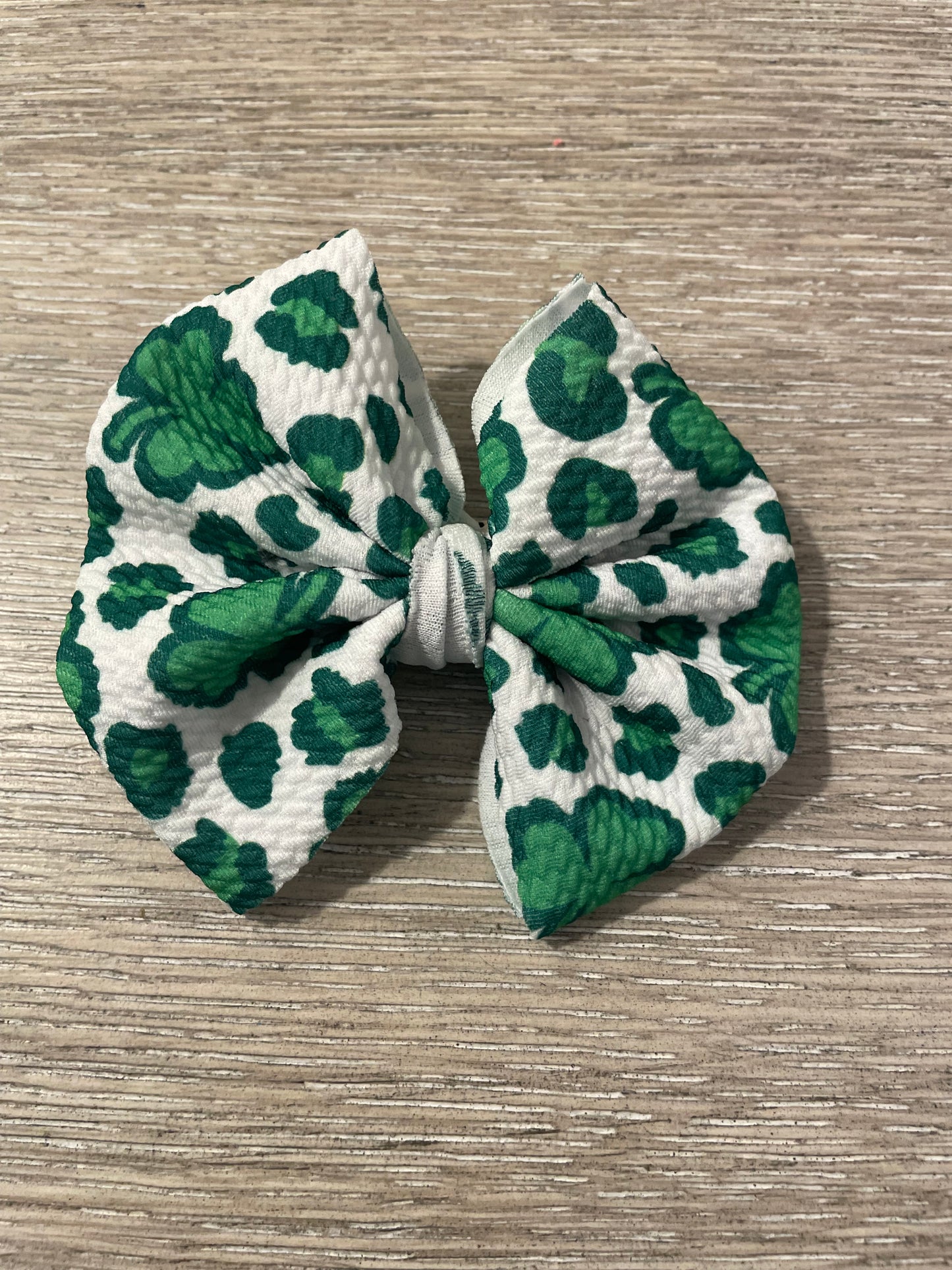Leopard clover clip bow
