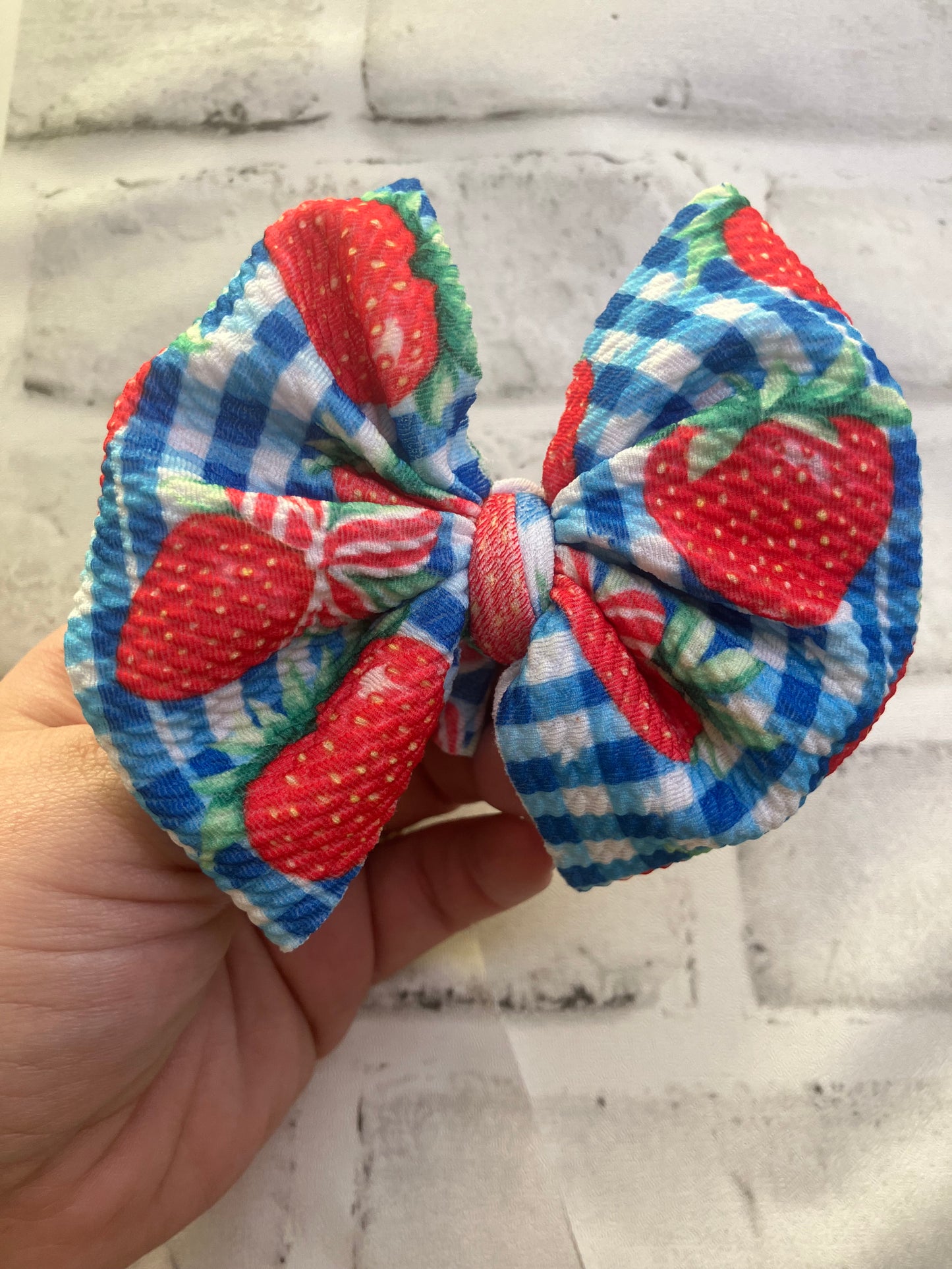 Strawberry gingham clip how
