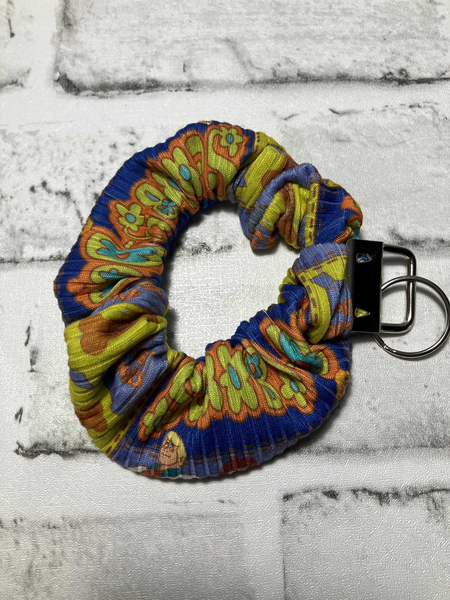 Mystery machine scrunchie keychains
