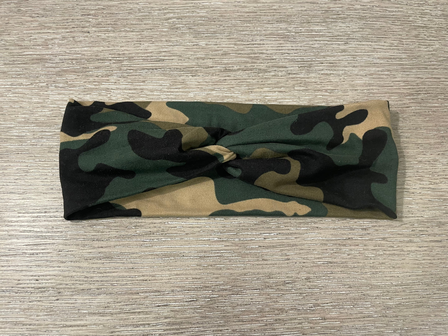 Camo adult (gently used)