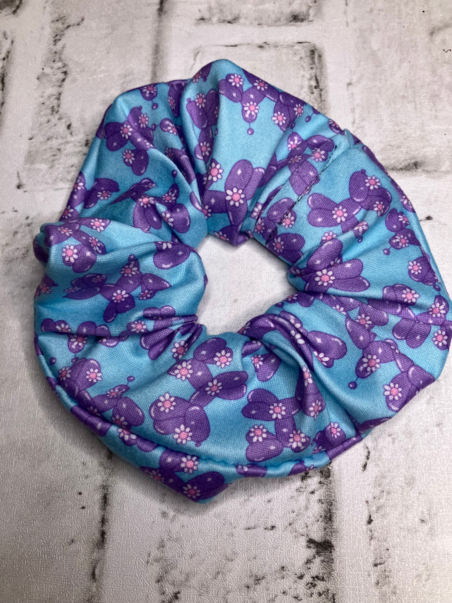Balloon animals scrunchies