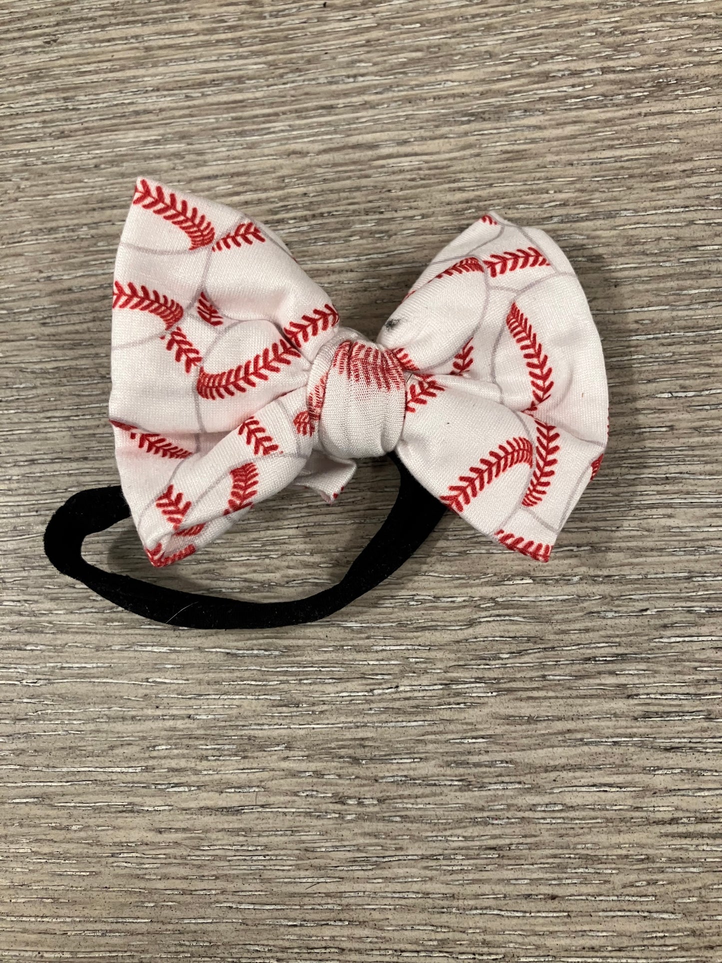 Baseball nylon bow