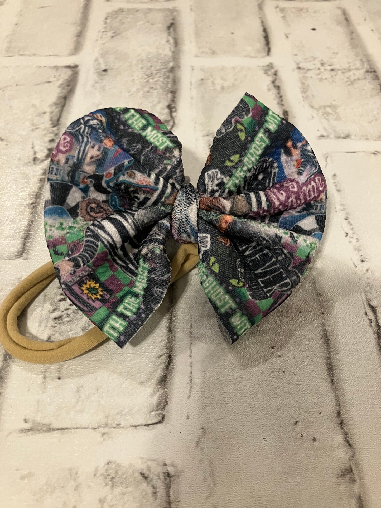 It’s showtime nylon bow