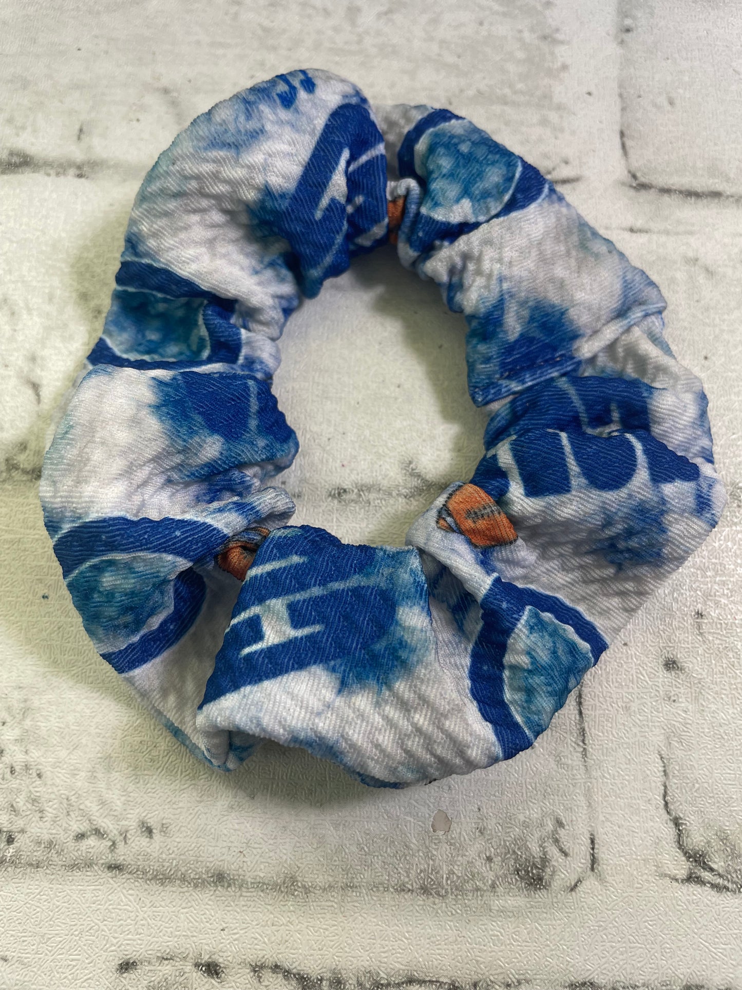 Horseshoe football team scrunchies💜