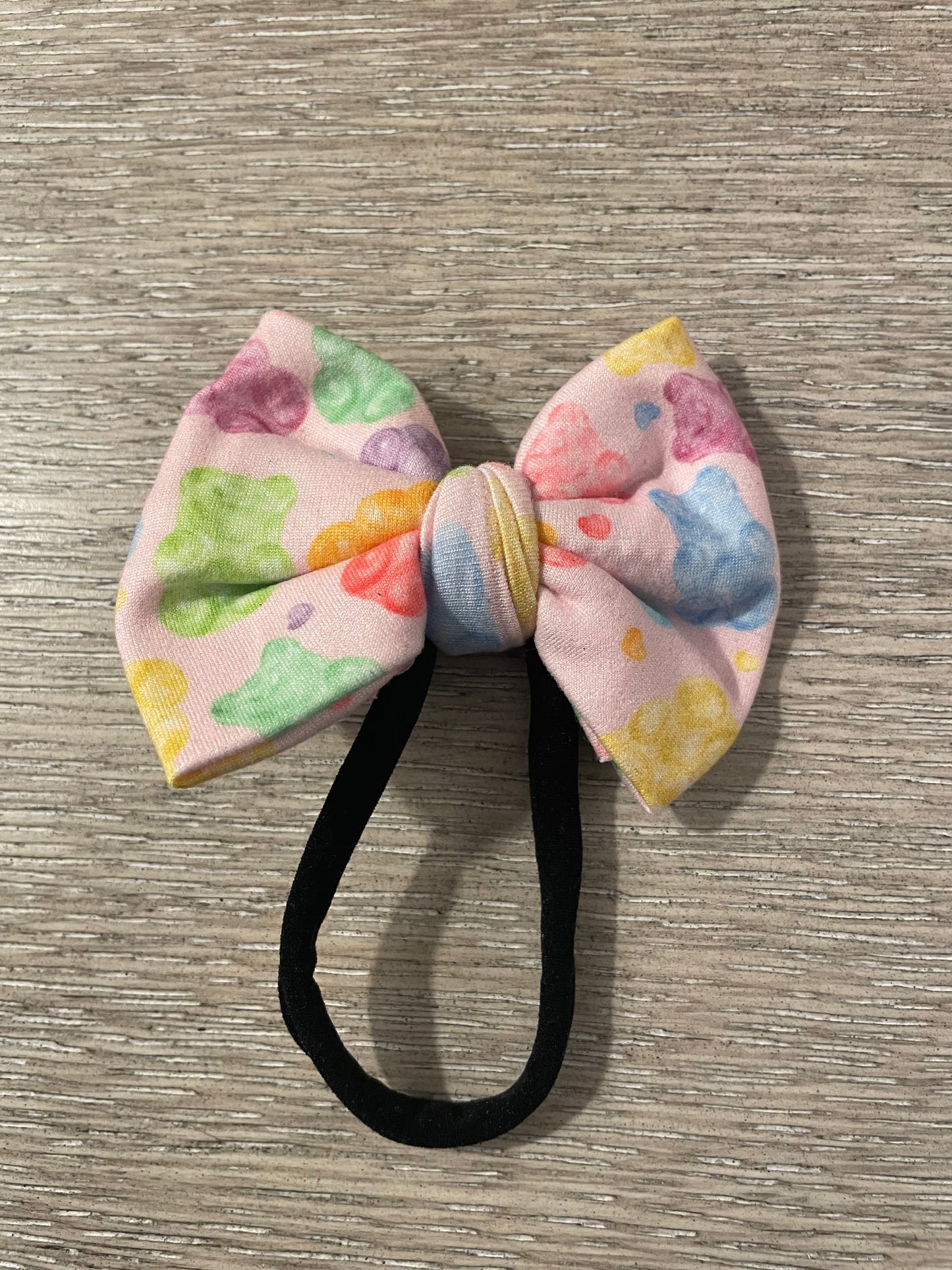 Gummy bear nylon bow