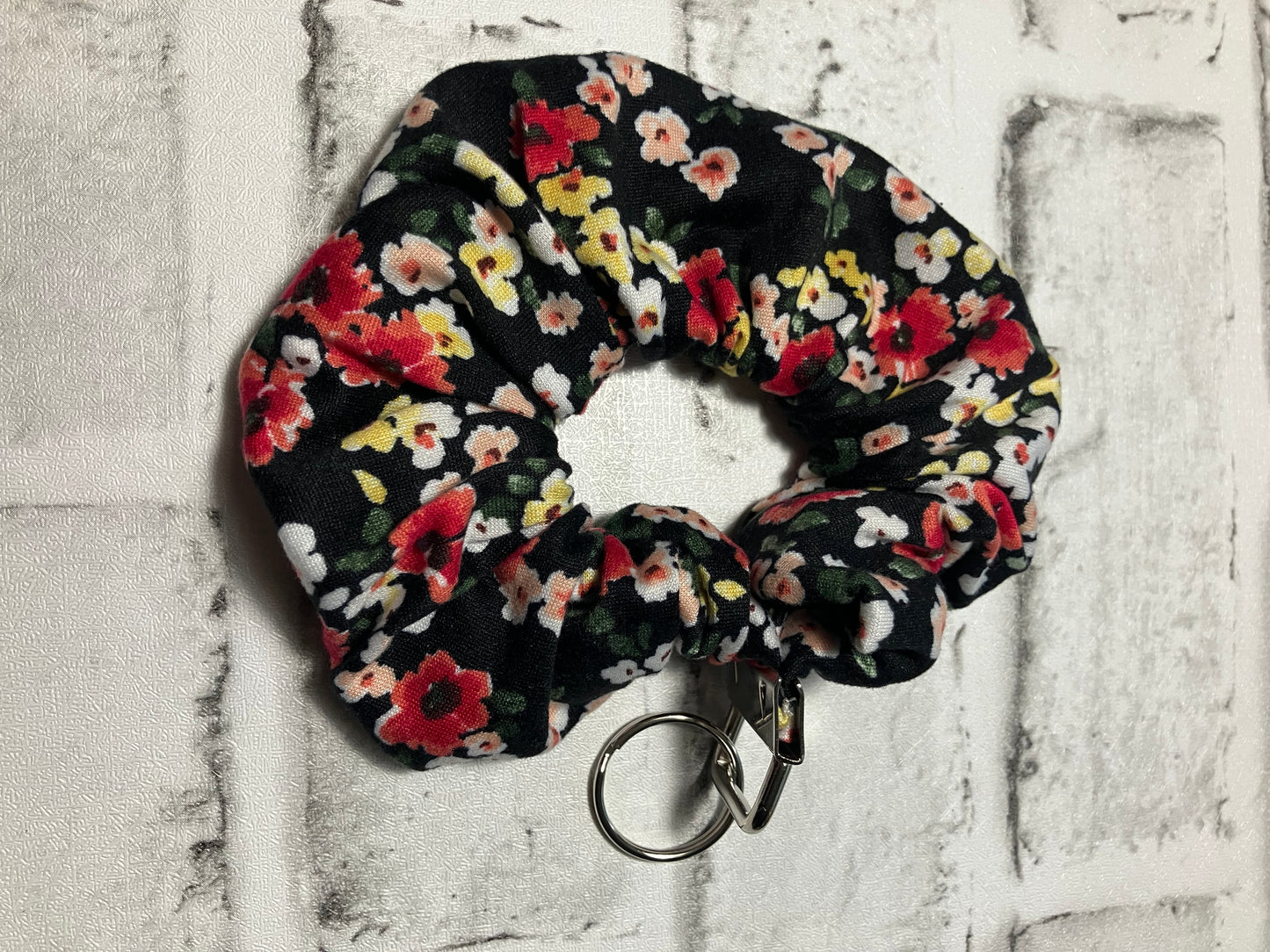 Flowers scrunchie keychains