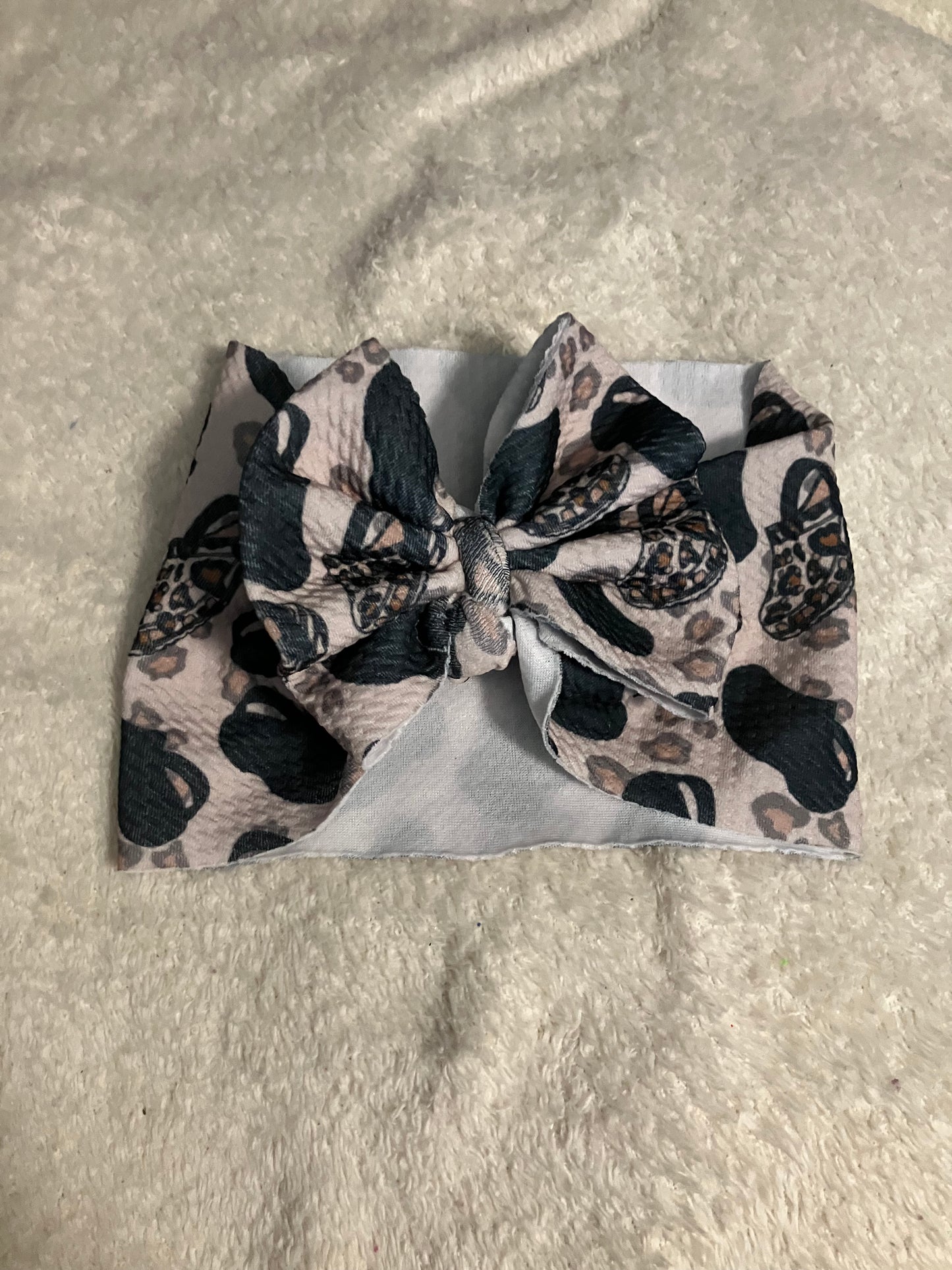 Leopard print croc toddler bow