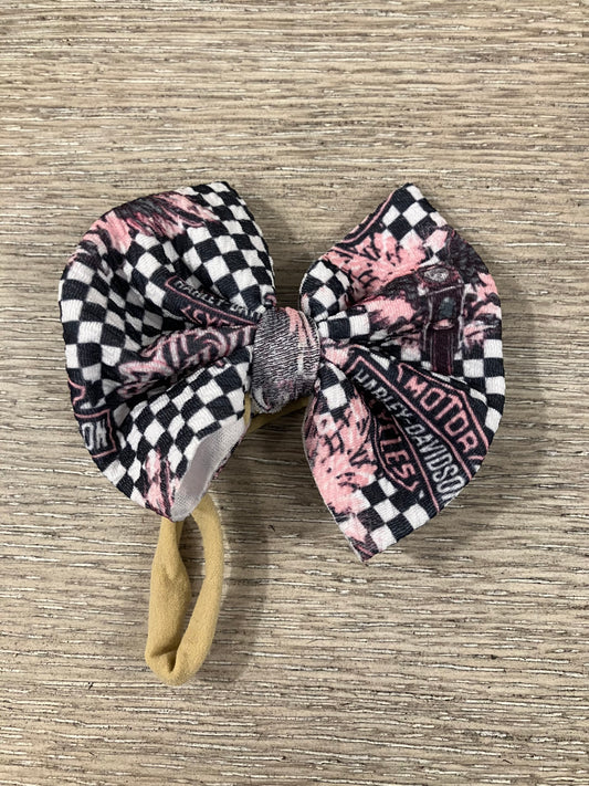 Pink checkered hd nylon bow