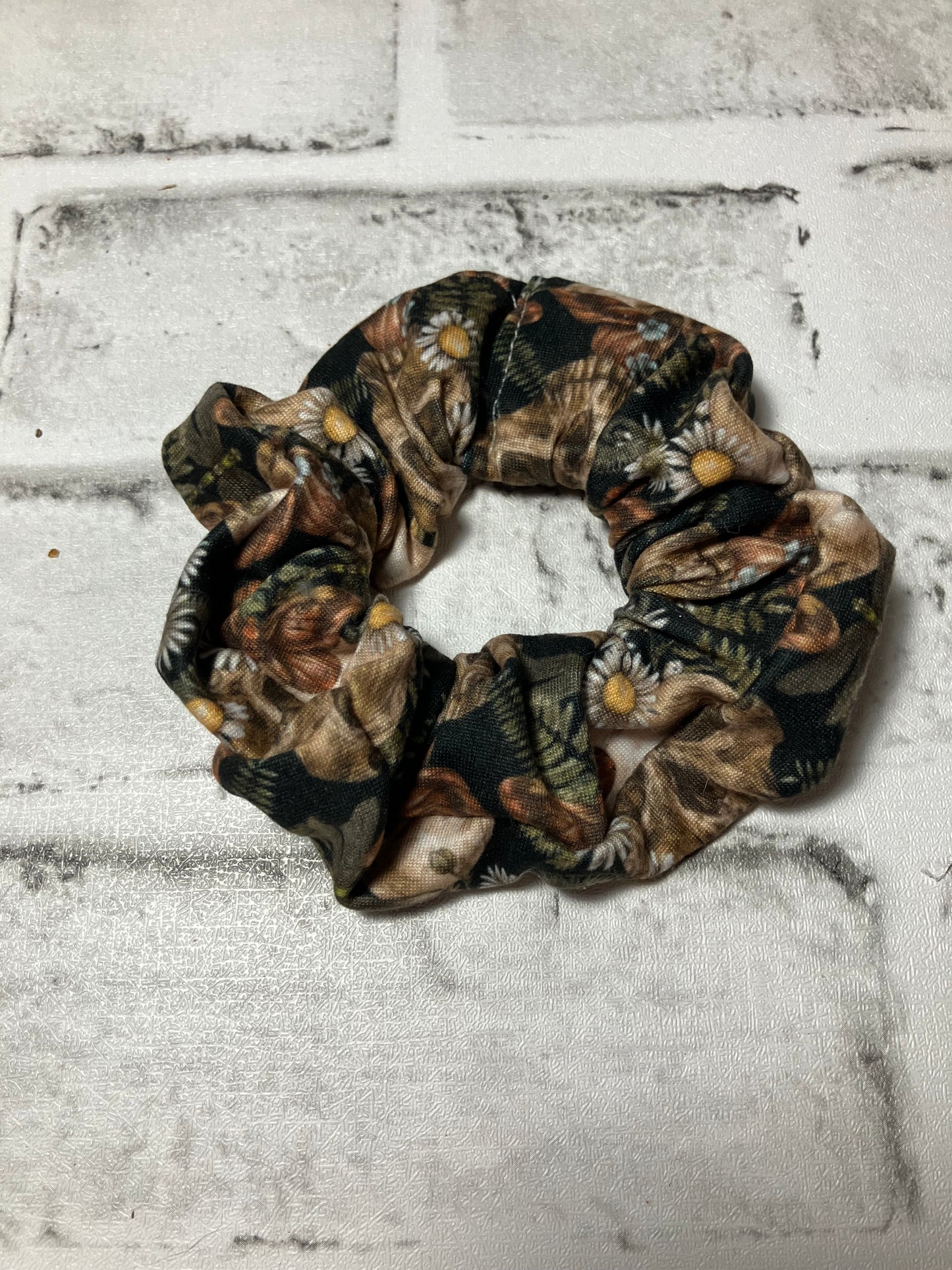 Skull flowers scrunchies
