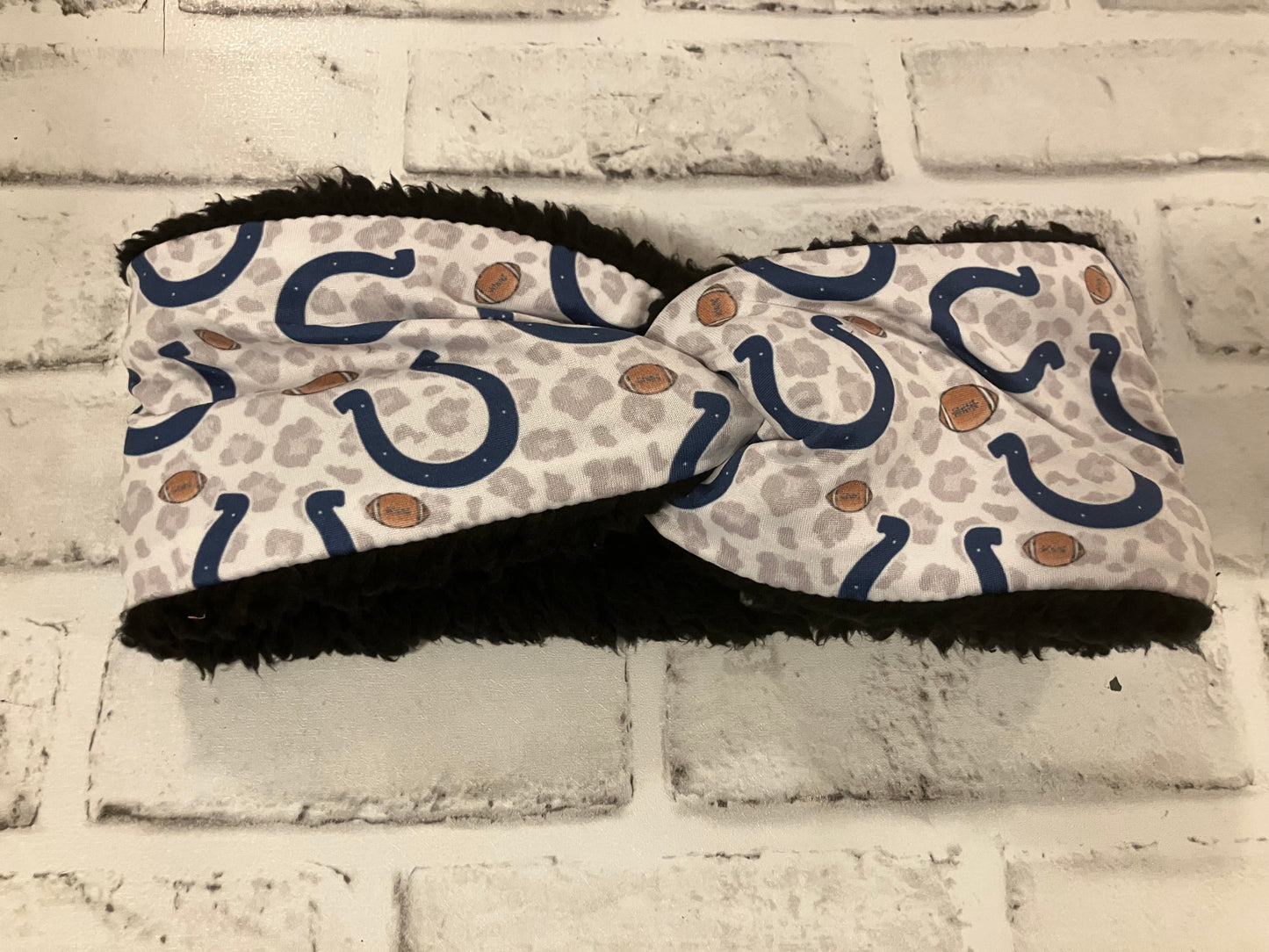 Leopard horseshoe adult ear warmer