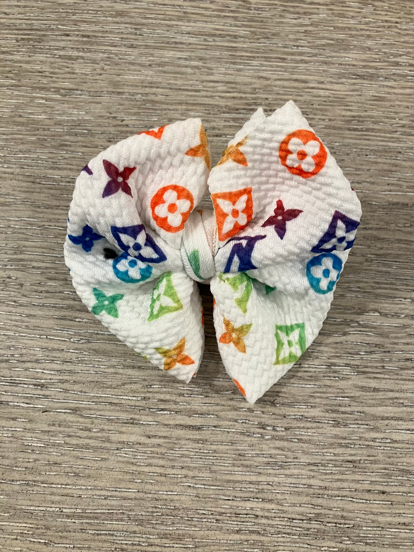 Rainbow high end clip bow