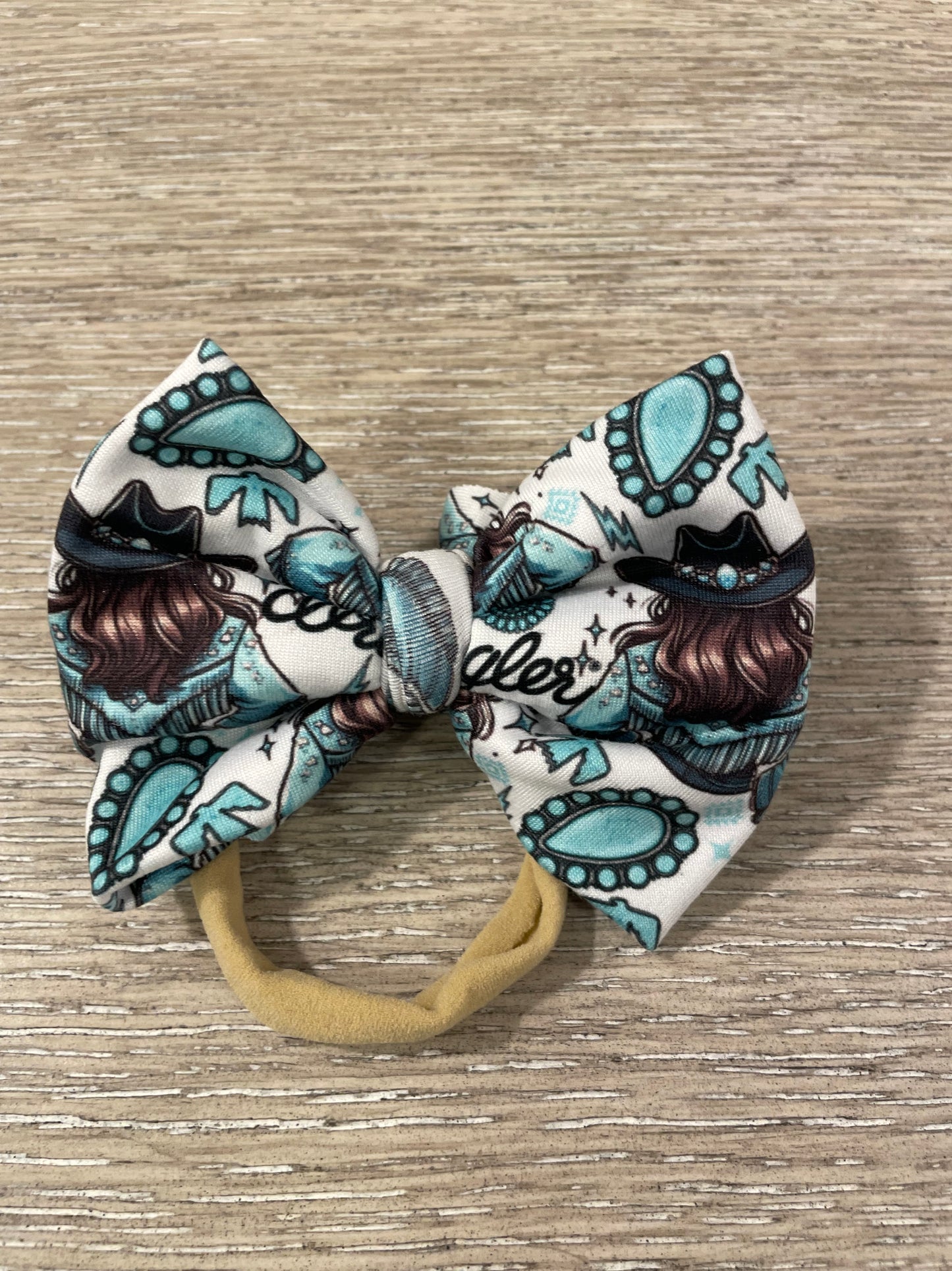 Cowgirl nylon bow