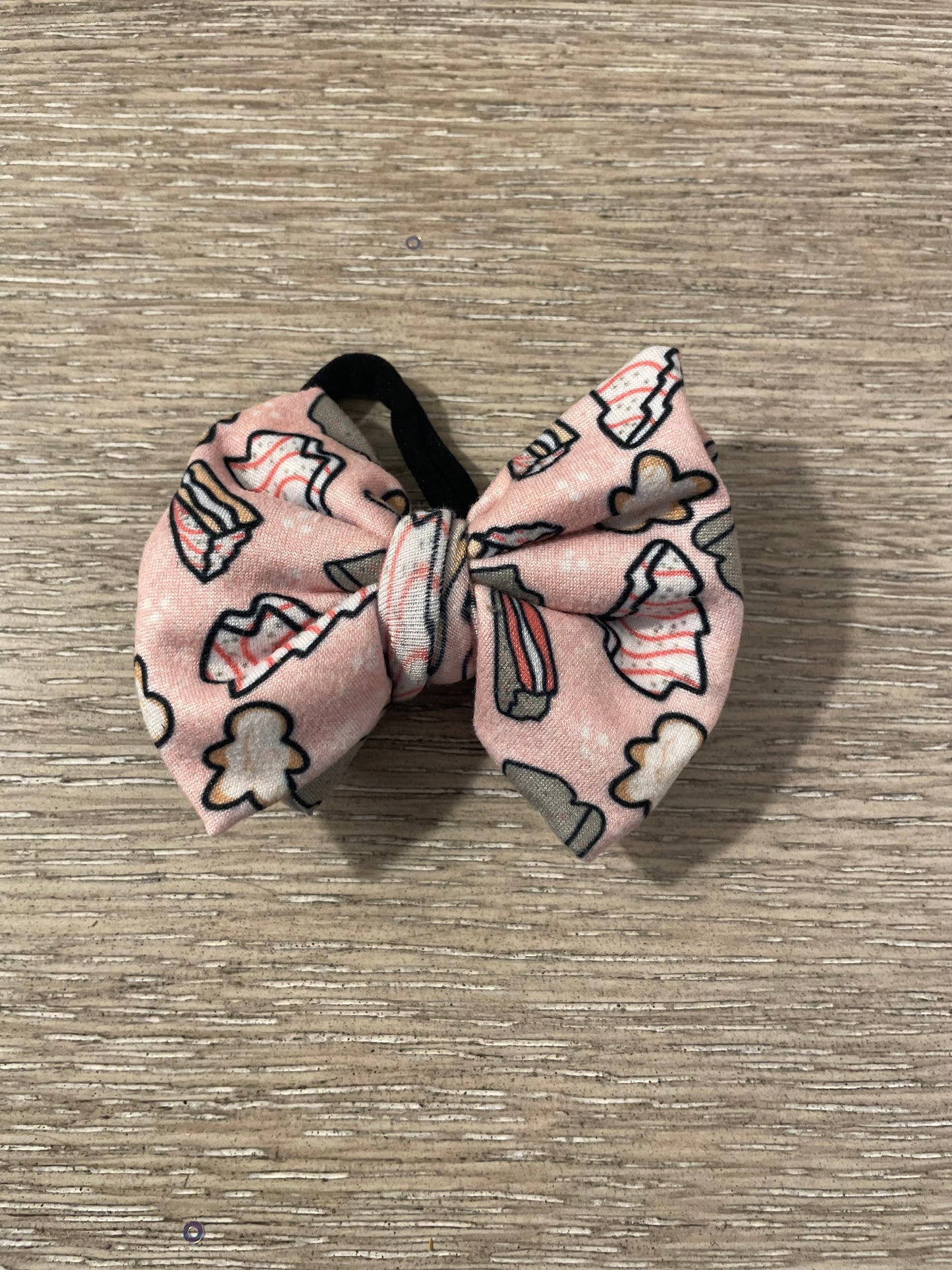 Pink Christmas cake nylon bows