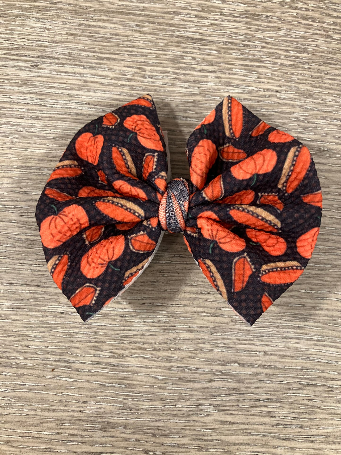 Pumpkin clip bows