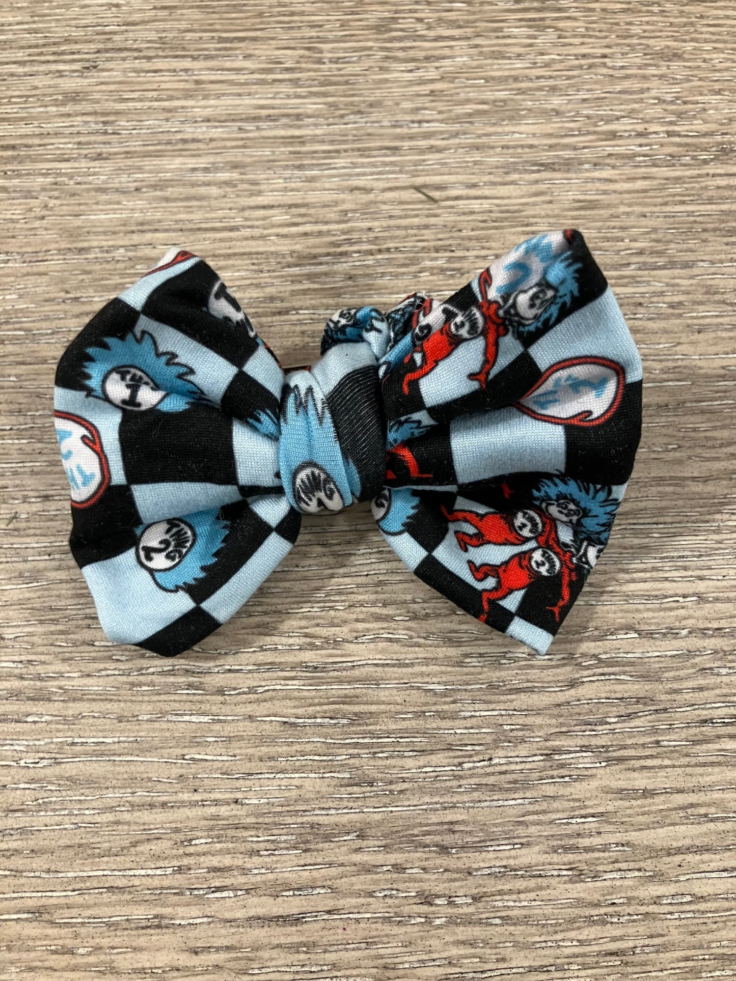 Things 1 2 clip bows