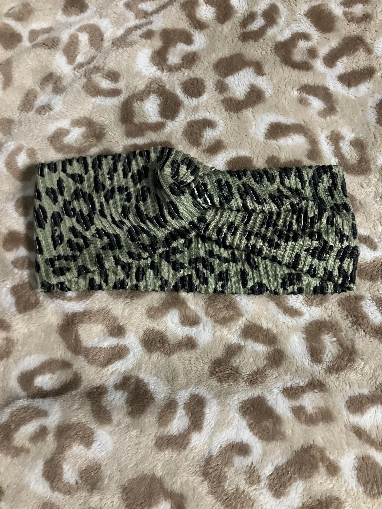 Green leopard ribbed child