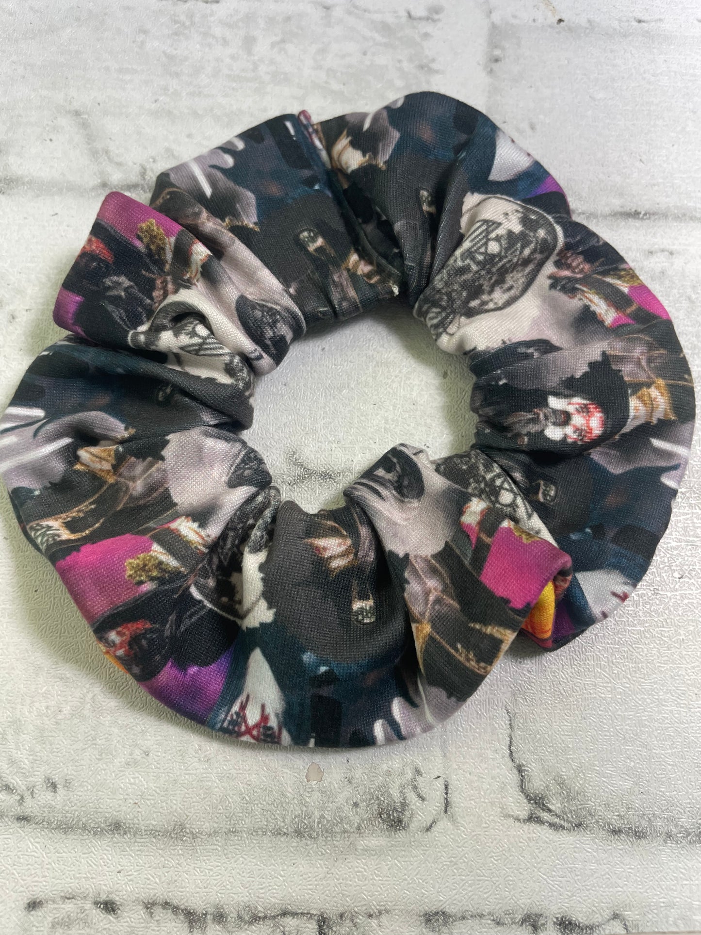 token of sleep scrunchies💜