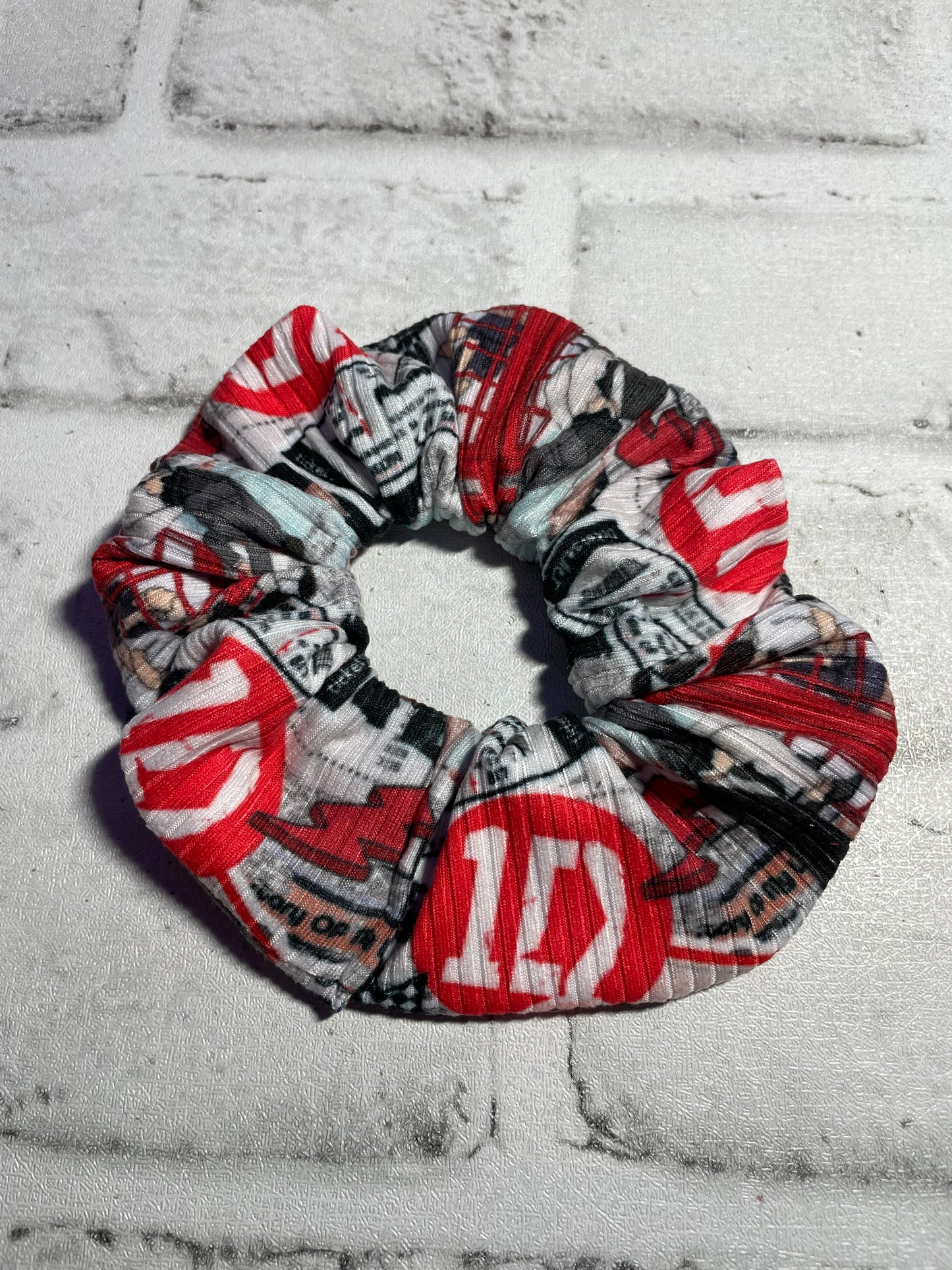 1D scrunchies