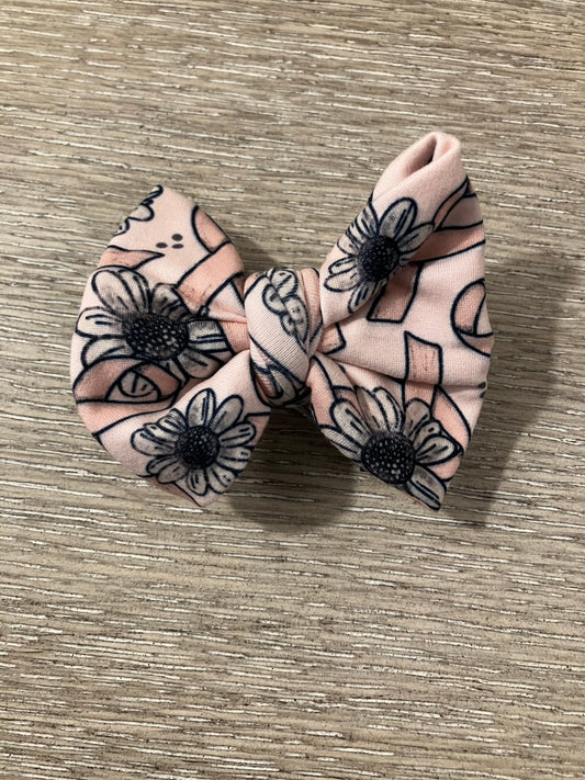 Breast cancer clip bow