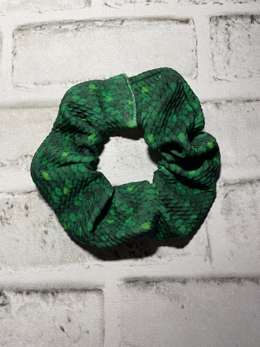 Faux green glitter scrunchie💚