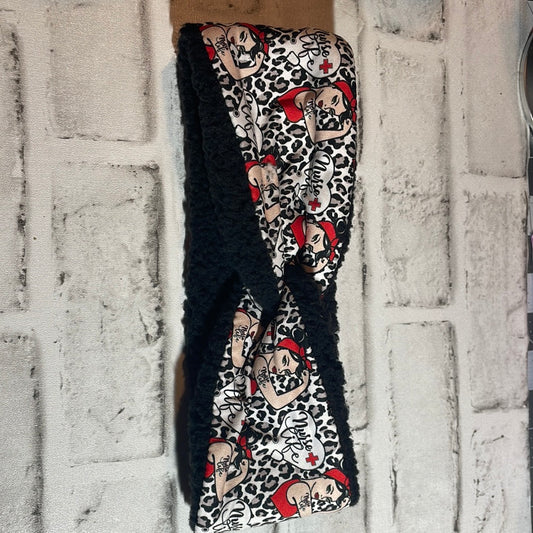 Nurse life ear warmer child💜