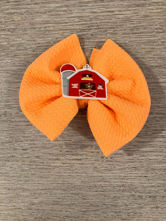 Barn orange clip bow