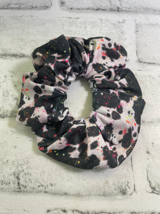Paint splatter cow scrunchies💜