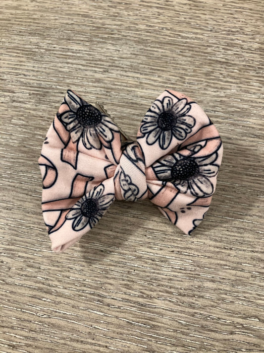 Breast cancer awareness clip bow