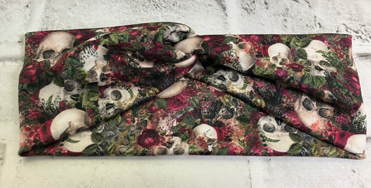 Burgundy rose skull child