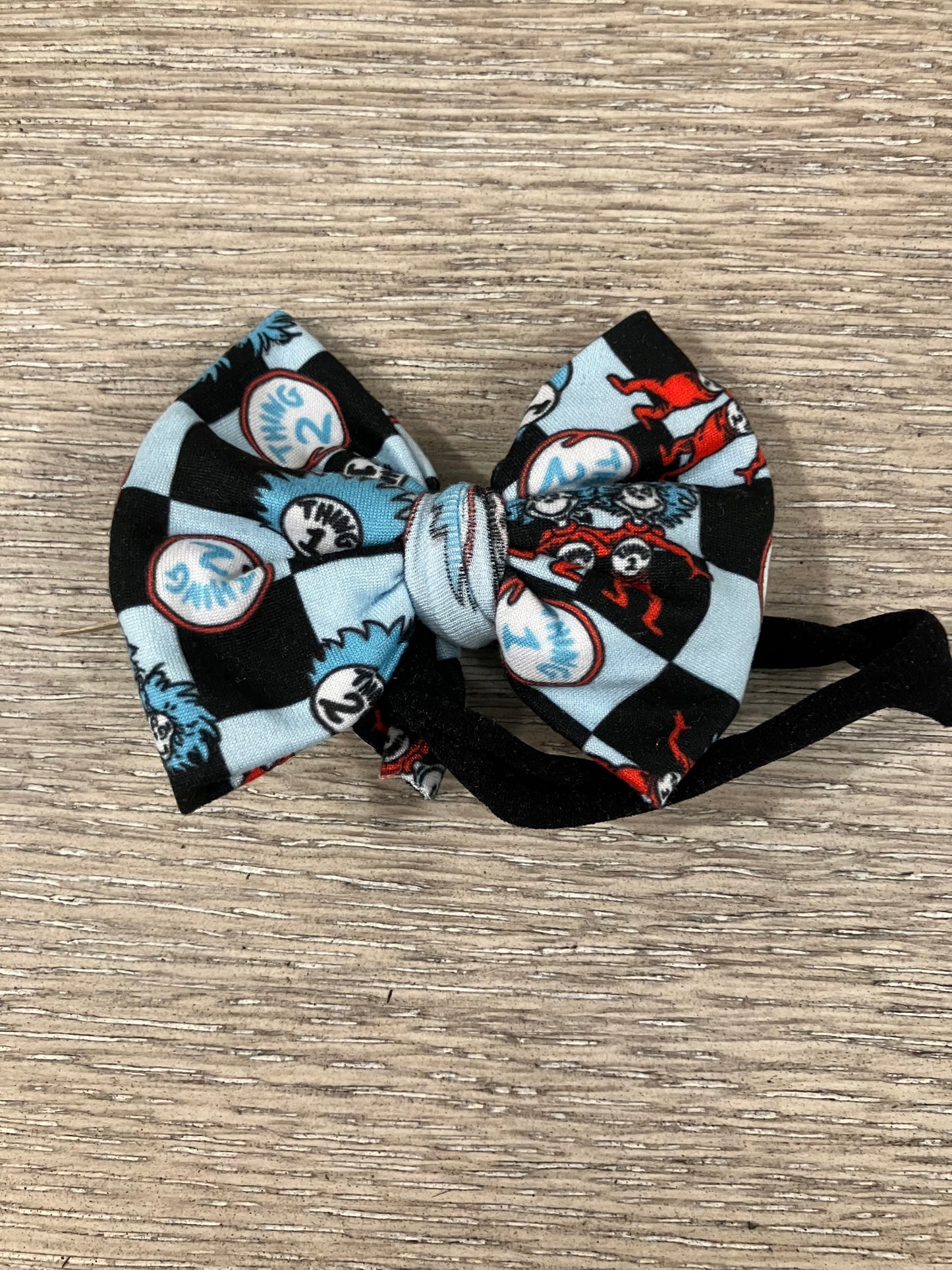Things 1,2 nylon bow