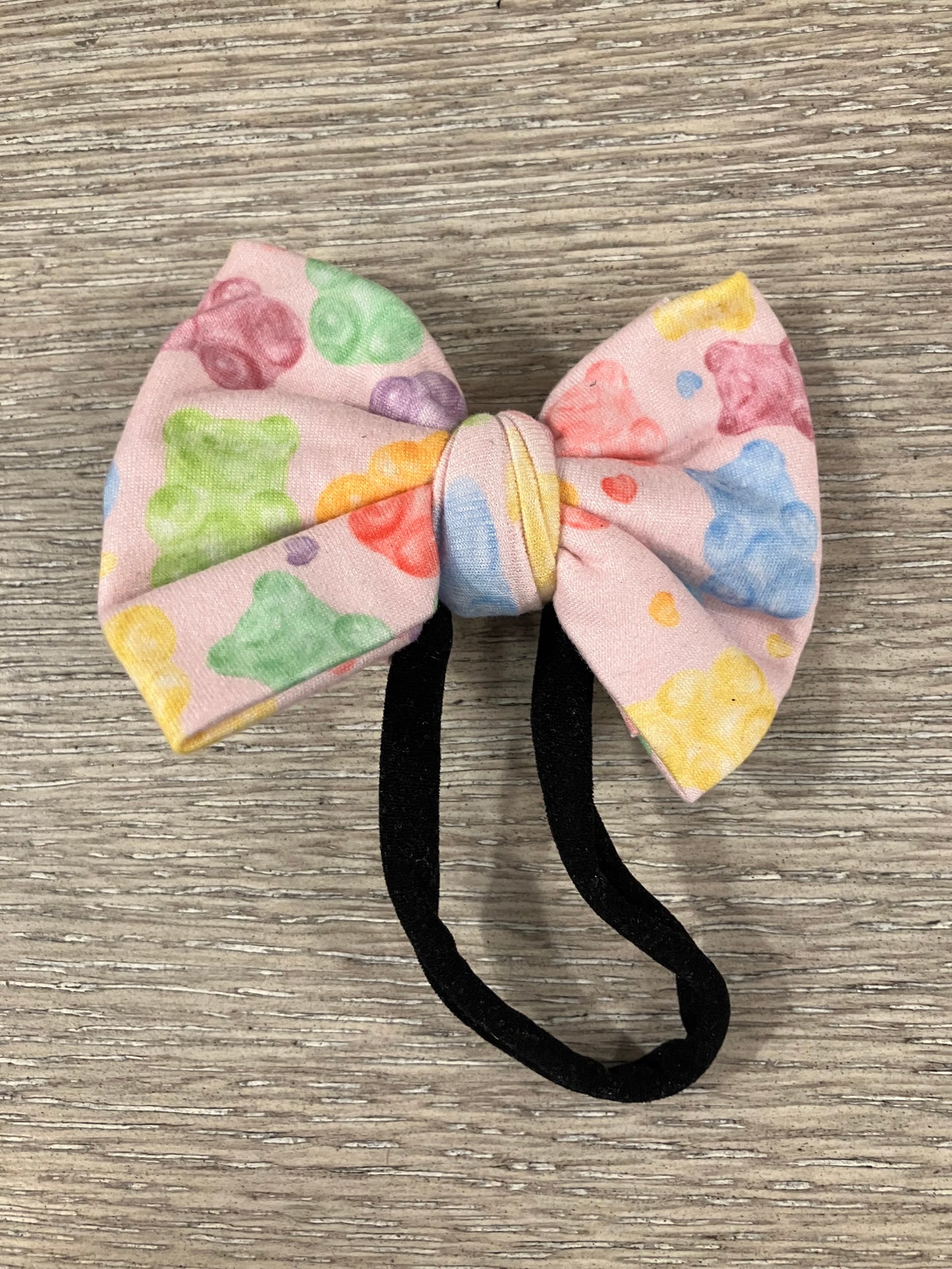 Gummy bear nylon bow