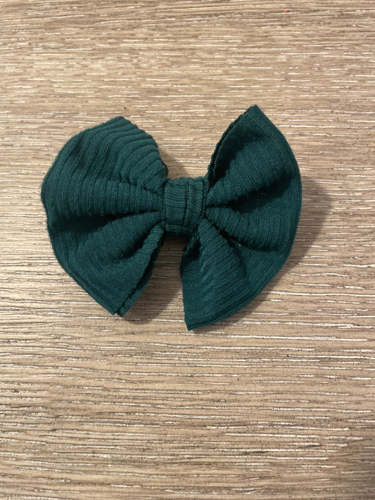 Hunter green clip bow