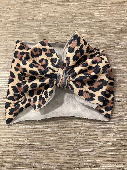 Newborn bow wrap leopard