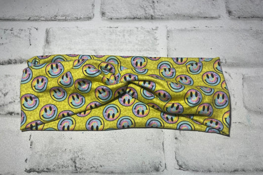 Yellow smiley tie dye adult headbands🪩