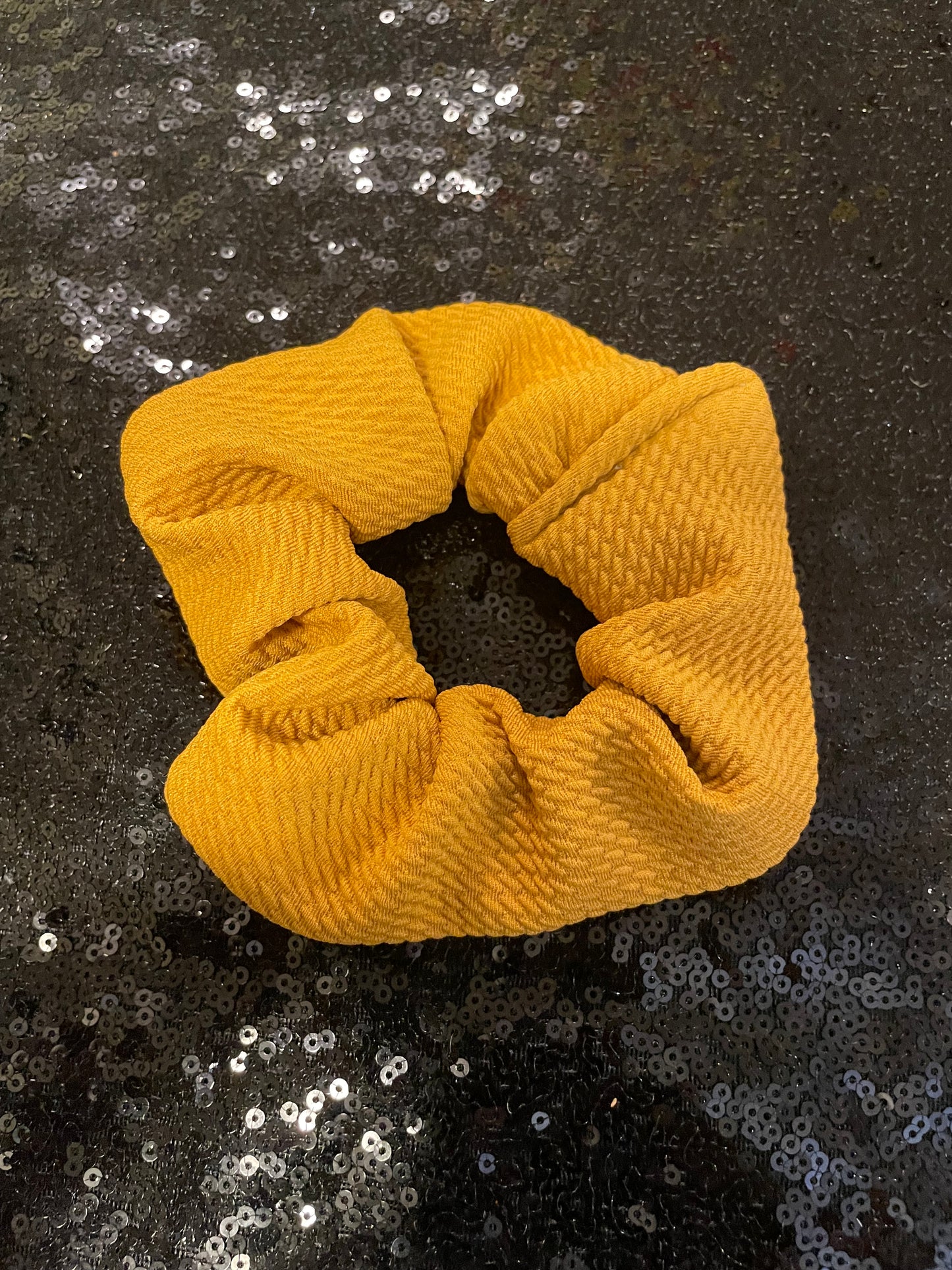 Mustard scrunchies