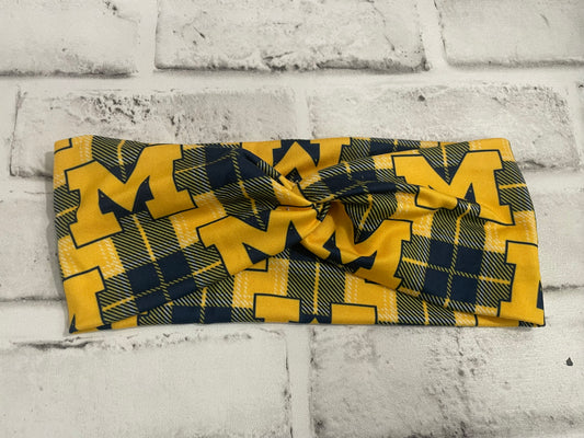 M plaid child headbands💛