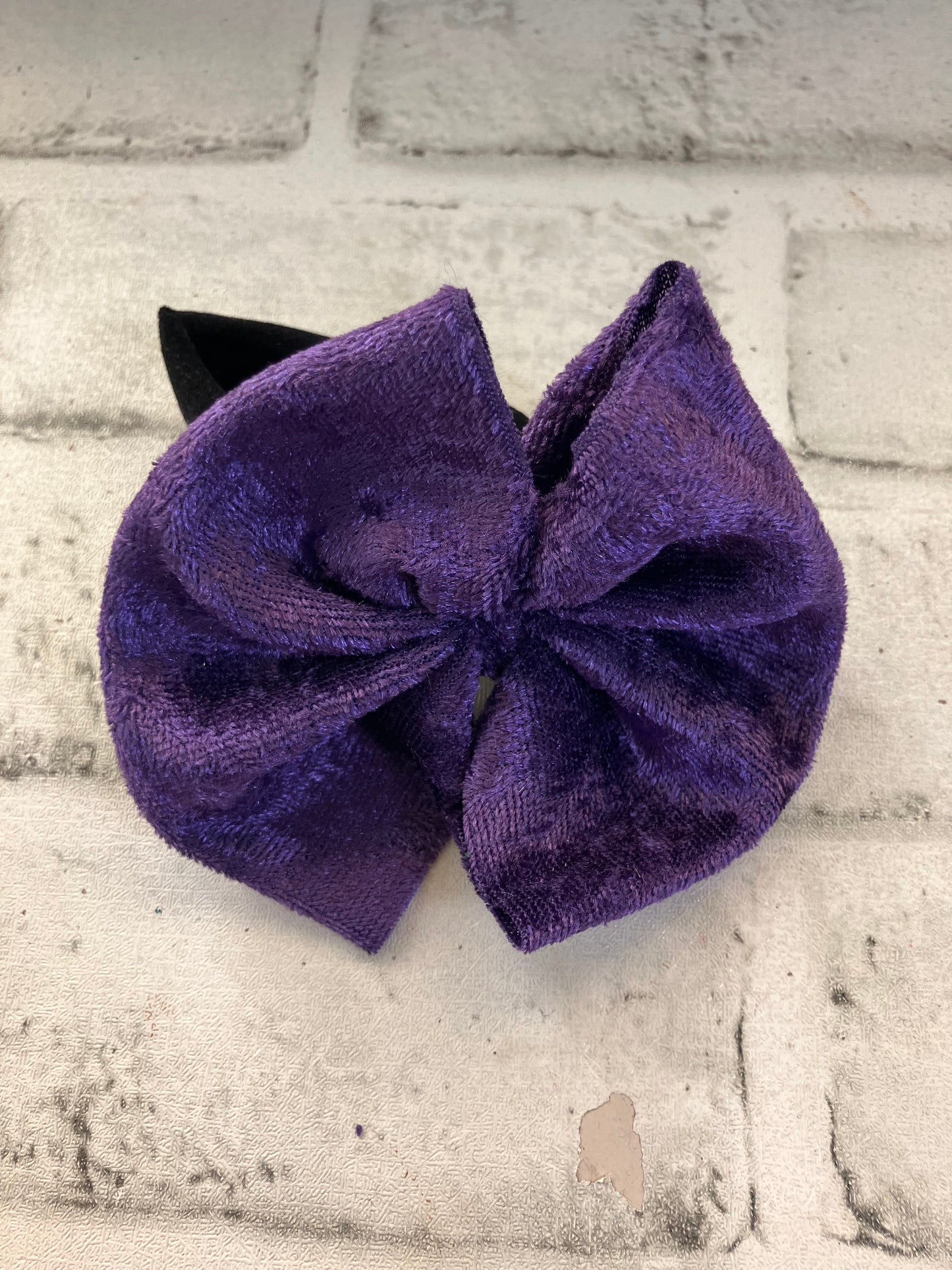 Purple nylon bows