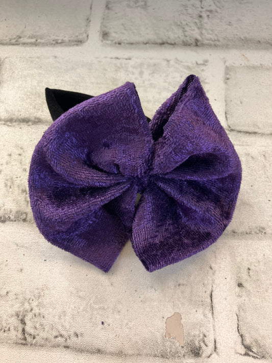 Purple nylon bows