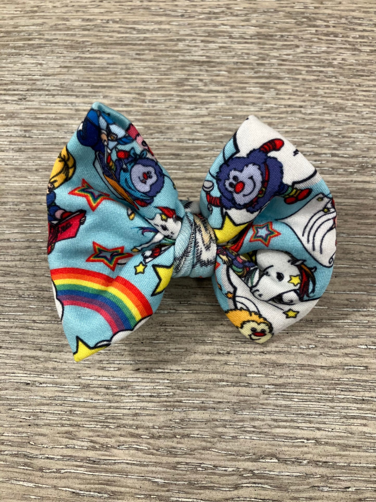 Brite rainbow clip bow