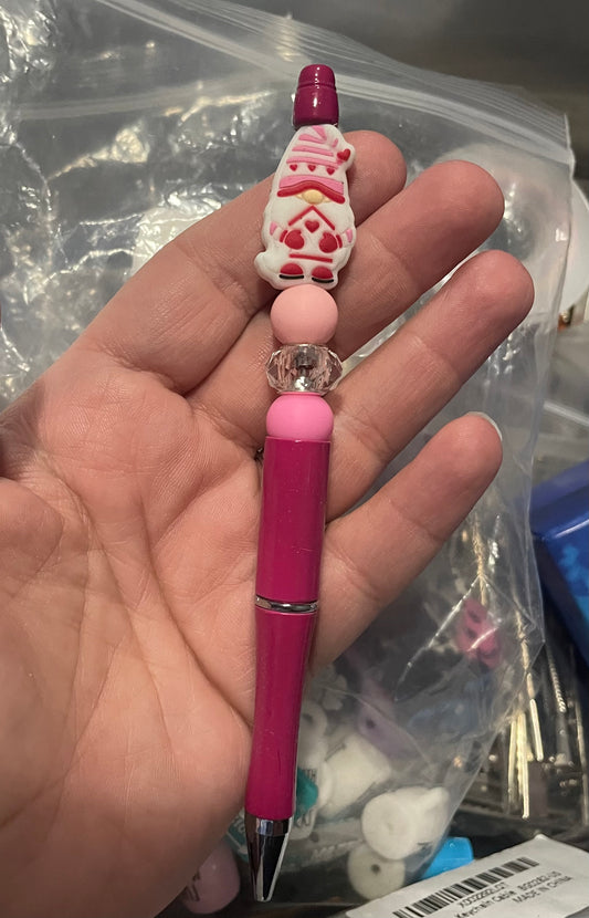 Gnome valentines pen