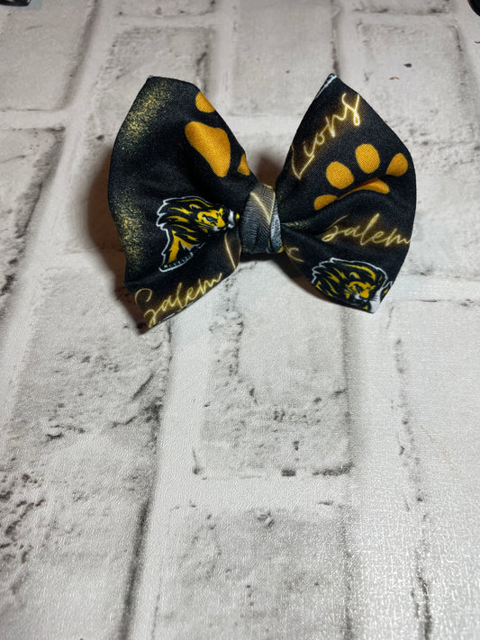 Salem lions clip bows