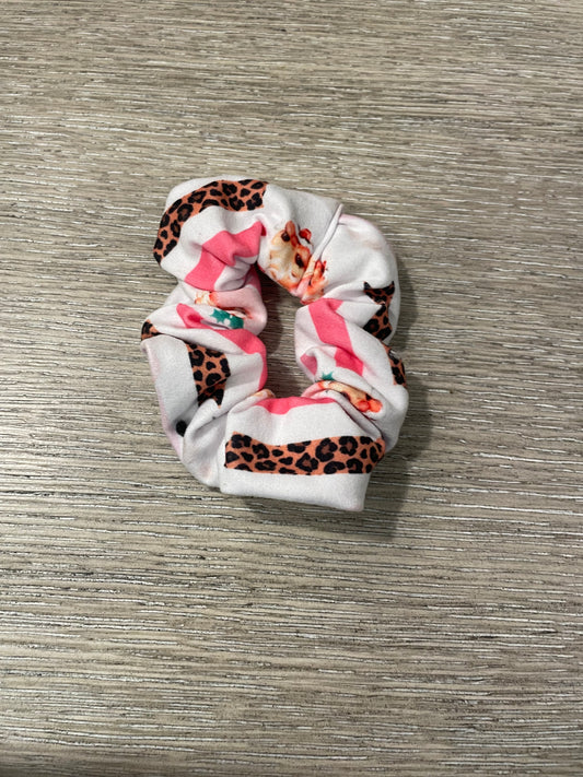 Pink Santa scrunchies