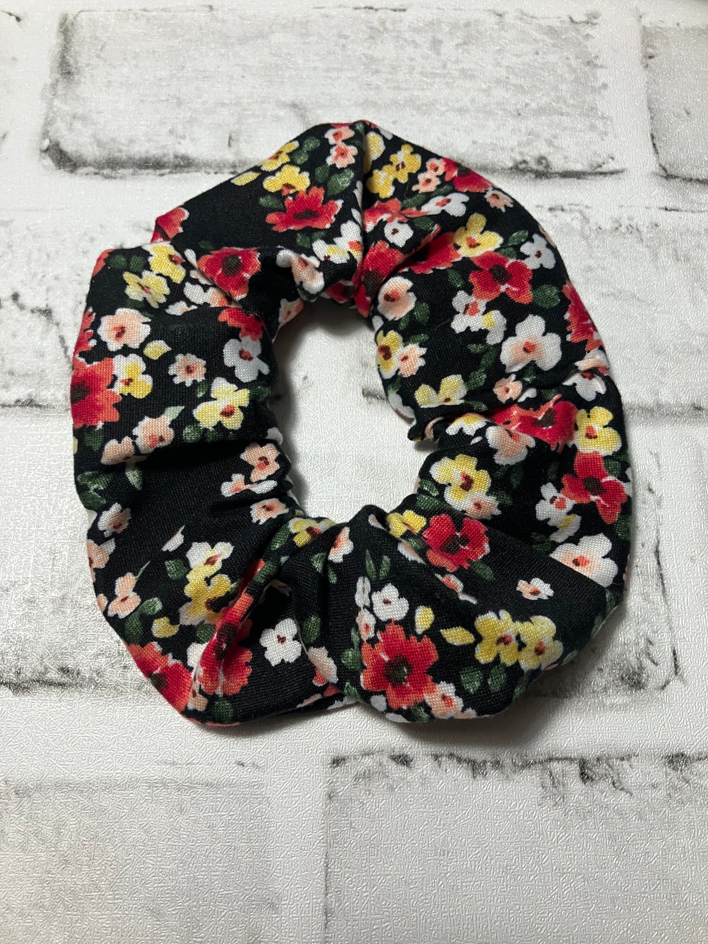 Flowers scrunchies