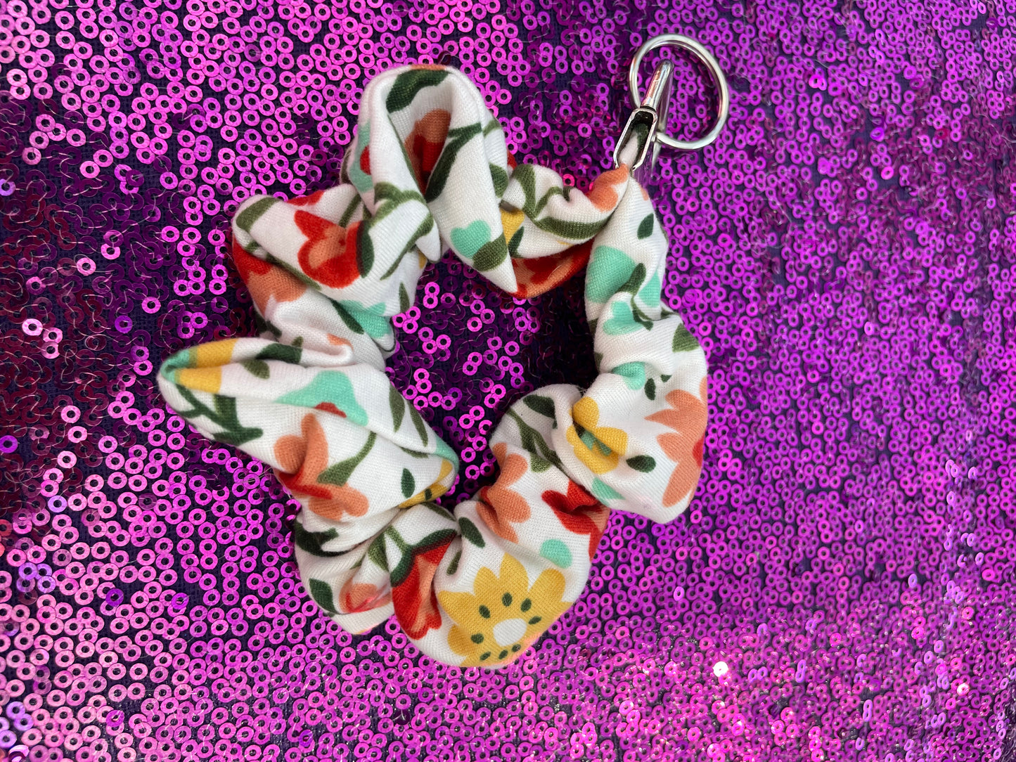 White floral Scrunchie keychain