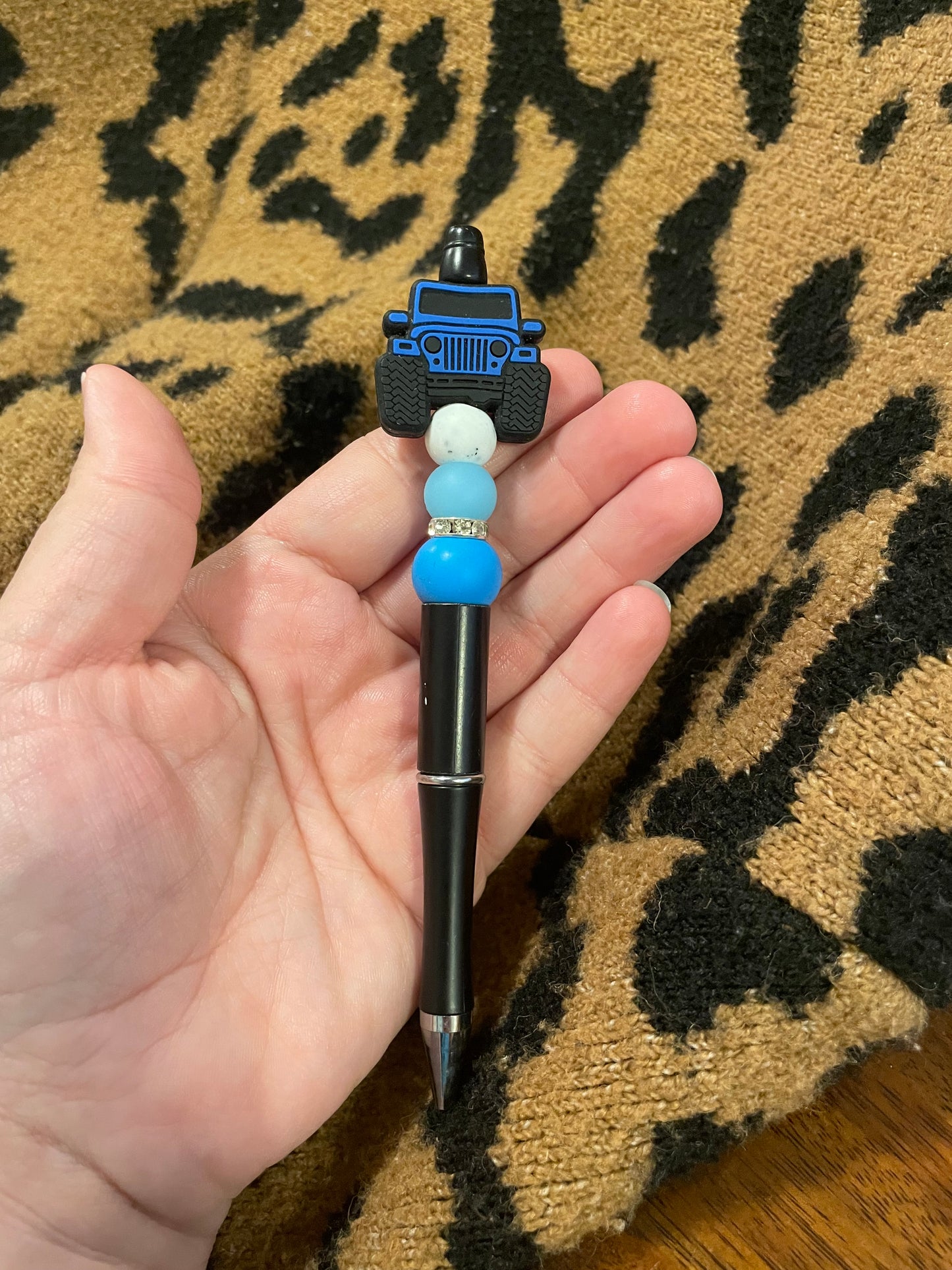 Blue offroad pen.