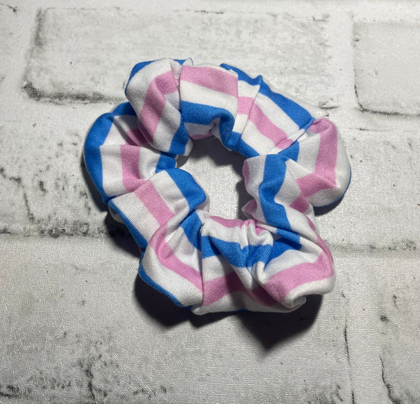 Pink/blue stripes scrunchies