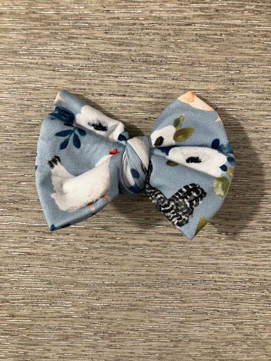 Blue chicken clip bow